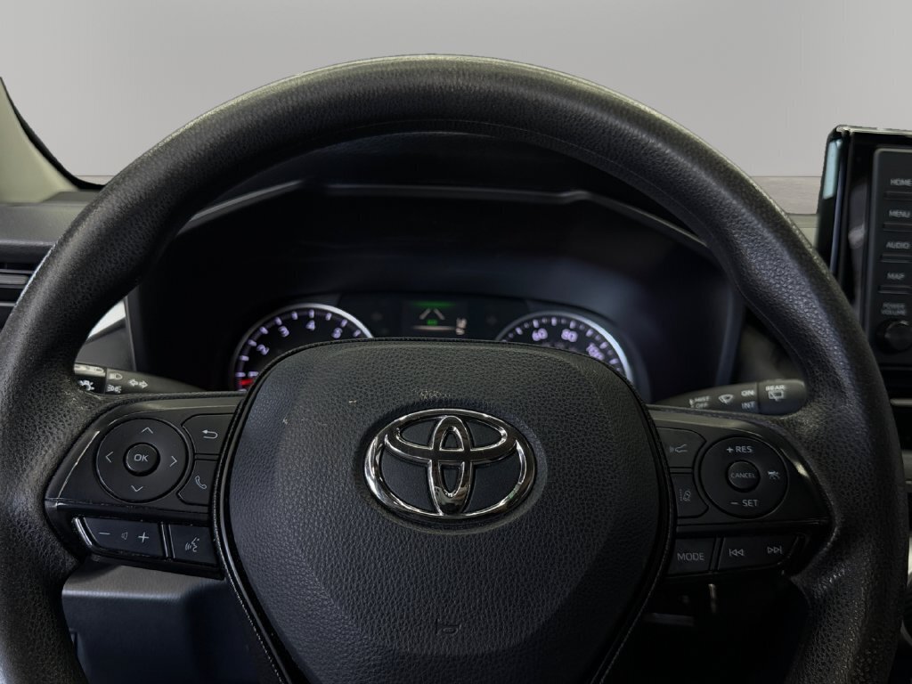2020 Toyota RAV4 LE - Photo 17 - Lennox, CA 90304