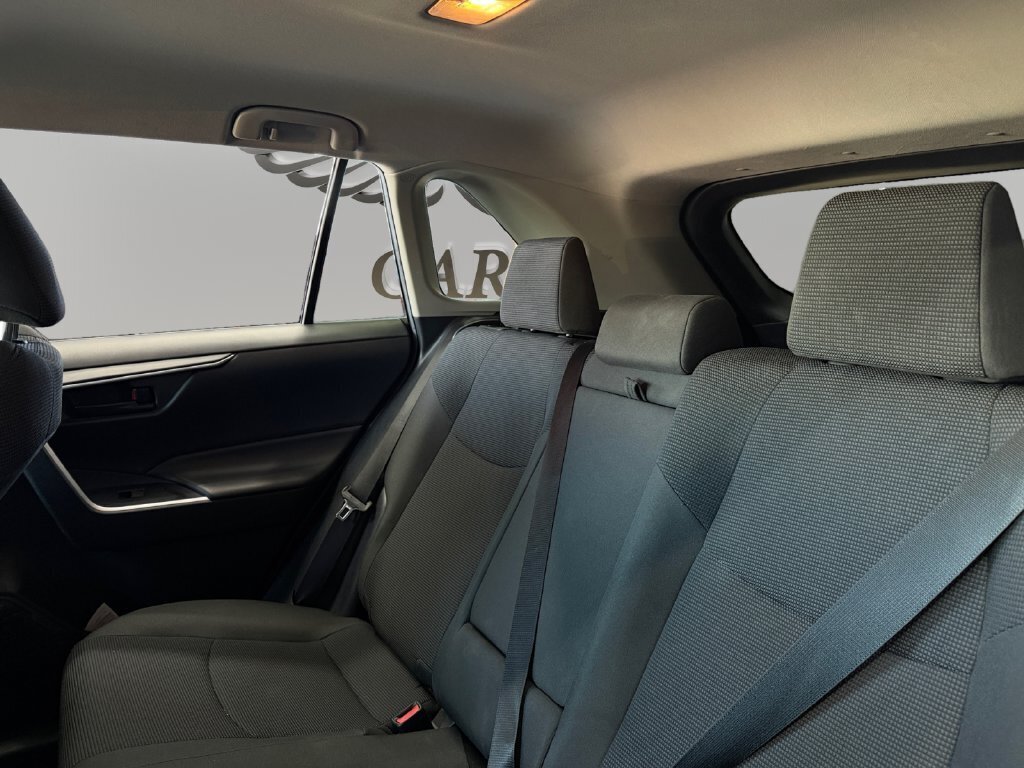 2020 Toyota RAV4 LE - Photo 13 - Lennox, CA 90304