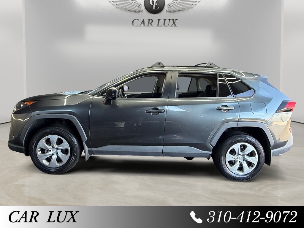2020 Toyota RAV4 LE - Photo 2 - Lennox, CA 90304