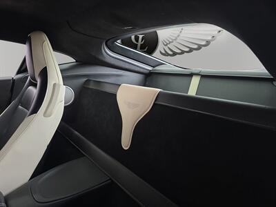 2020 Aston Martin Vantage   - Photo 13 - Lennox, CA 90304
