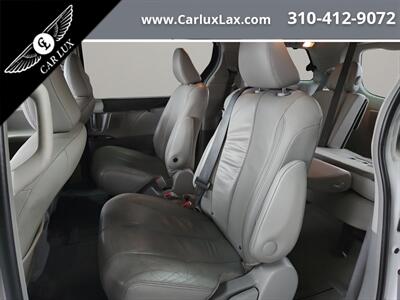 2014 Toyota Sienna XLE 7-Passenger Auto   - Photo 9 - Lennox, CA 90304