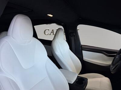 2021 Tesla Model X Performance   - Photo 15 - Lennox, CA 90304