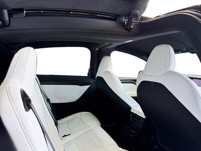 2021 Tesla Model X Performance   - Photo 14 - Lennox, CA 90304