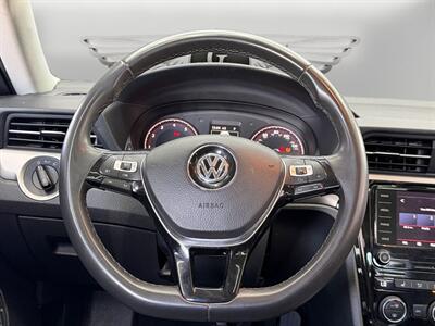 2021 Volkswagen Passat 2.0T SE   - Photo 12 - Lennox, CA 90304