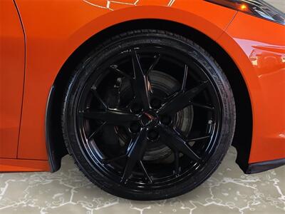 2021 Chevrolet Corvette Stingray 3LT   - Photo 14 - Lennox, CA 90304