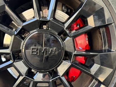 2025 BMW XM - Photo 38 - Lennox, CA 90304