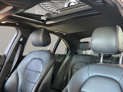 2019 Mercedes-Benz C 300   - Photo 7 - Lennox, CA 90304