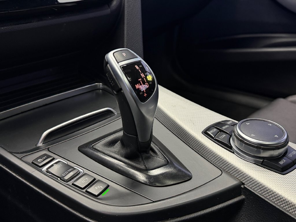 2017 BMW 340i - Photo 21 - Lennox, CA 90304
