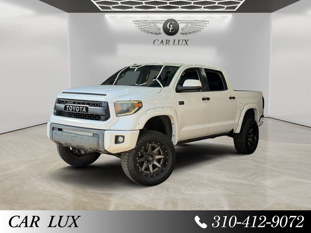 2017 Toyota Tundra SR5 5.7L 4WD FFV Crew Max Short Bed's photo