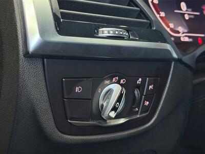2020 BMW X4 xDrive30i - Photo 18 - Lennox, CA 90304