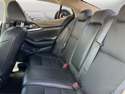 2019 Nissan Maxima 3.5 SV   - Photo 13 - Lennox, CA 90304