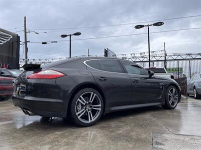 2012 Porsche Panamera S   - Photo 6 - Lennox, CA 90304