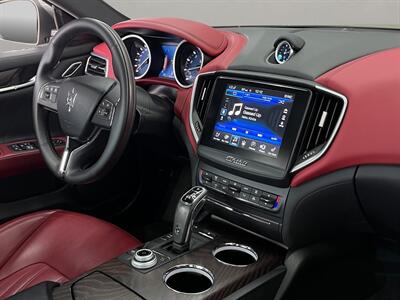 2019 Maserati Ghibli S Q4 GranLusso   - Photo 17 - Lennox, CA 90304