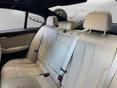 2019 BMW 530i - Photo 13 - Lennox, CA 90304