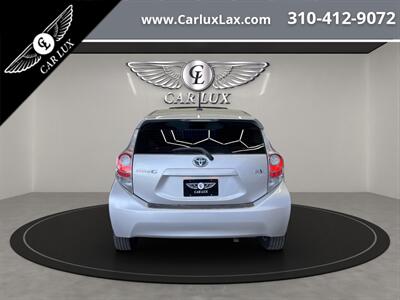 2013 Toyota Prius c Four   - Photo 6 - Lennox, CA 90304