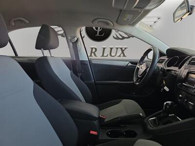2017 Volkswagen Jetta 1.4T S - Photo 14 - Lennox, CA 90304
