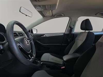 2017 Volkswagen Jetta 1.4T S - Photo 9 - Lennox, CA 90304