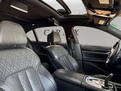 2019 BMW 750i  M SPORT - Photo 14 - Lennox, CA 90304