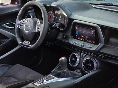 2021 Chevrolet Camaro SS 1SS   - Photo 16 - Lennox, CA 90304