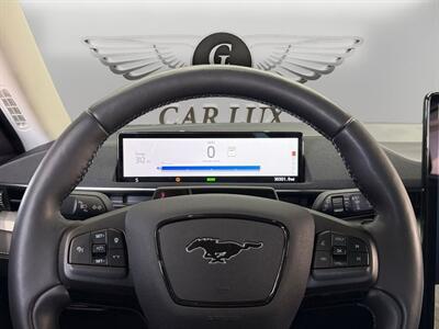 2022 Ford Mustang Mach-E California Route 1 - Photo 18 - Lennox, CA 90304