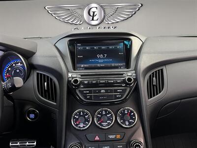 2015 Hyundai Genesis Coupe 3.8 Ultimate   - Photo 15 - Lennox, CA 90304