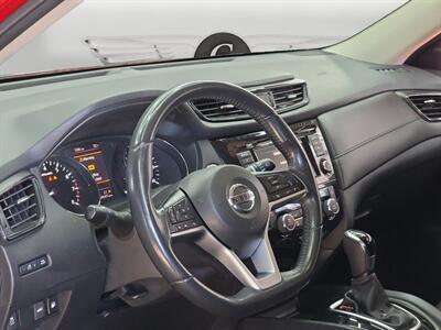 2018 Nissan Rogue SV   - Photo 11 - Lennox, CA 90304