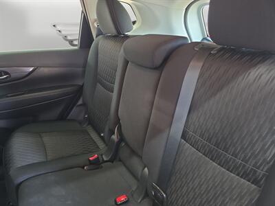 2018 Nissan Rogue SV   - Photo 13 - Lennox, CA 90304