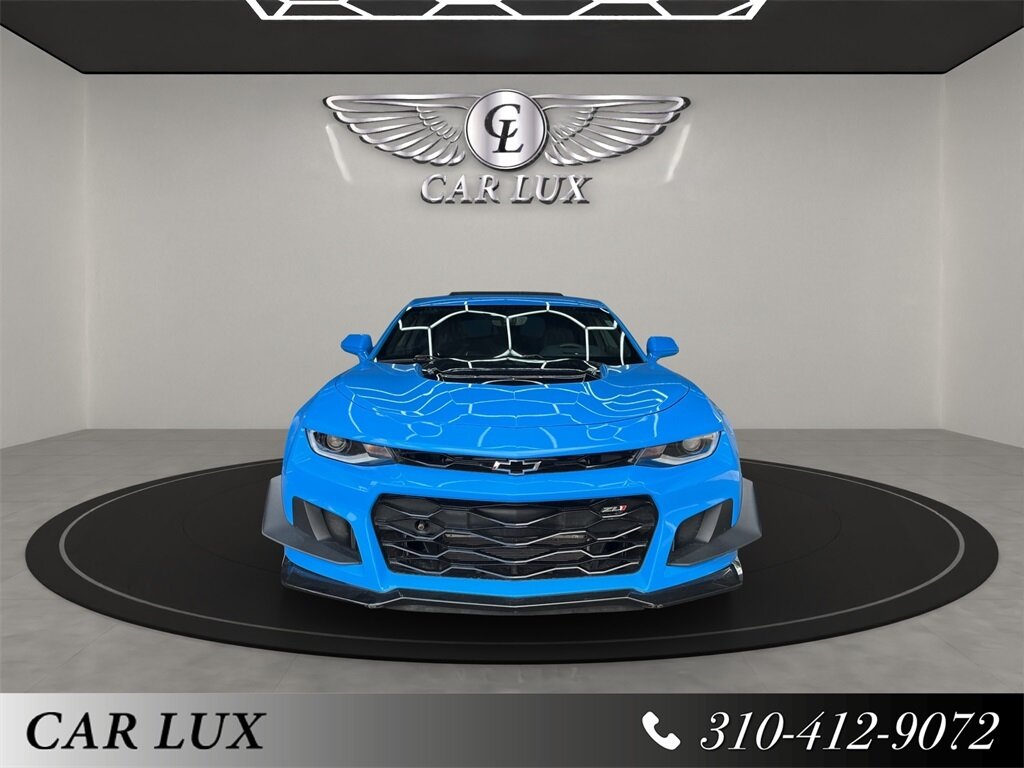 2023 Chevrolet Camaro ZL1   - Photo 1 - Lennox, CA 90304