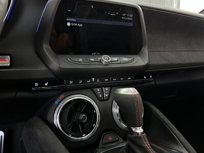 2023 Chevrolet Camaro ZL1   - Photo 33 - Lennox, CA 90304