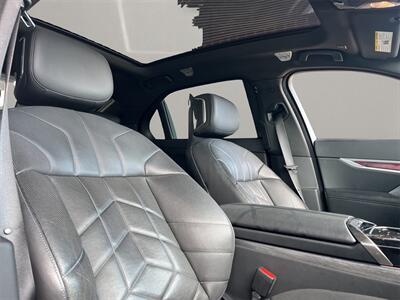 2023 BMW 760i xDrive   - Photo 15 - Lennox, CA 90304