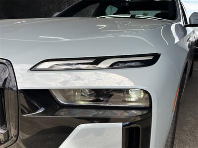 2023 BMW 760i xDrive   - Photo 23 - Lennox, CA 90304