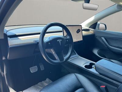 2022 Tesla Model Y Performance   - Photo 19 - Lennox, CA 90304