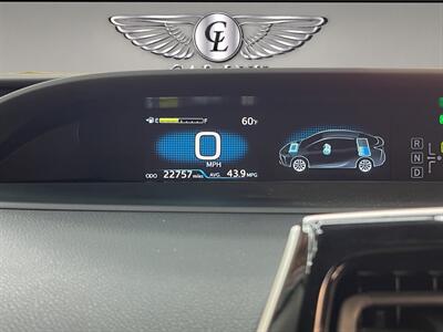 2022 Toyota Prius XLE   - Photo 12 - Lennox, CA 90304