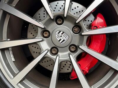 2013 Porsche 911 Carrera S   - Photo 33 - Lennox, CA 90304
