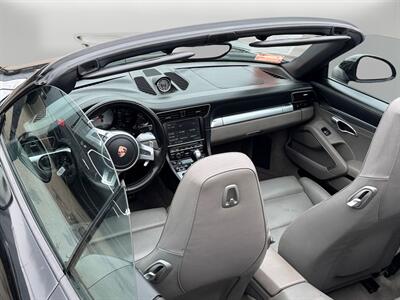 2013 Porsche 911 Carrera S   - Photo 28 - Lennox, CA 90304