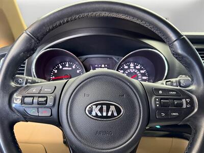 2017 Kia Sedona LX - Photo 18 - Lennox, CA 90304