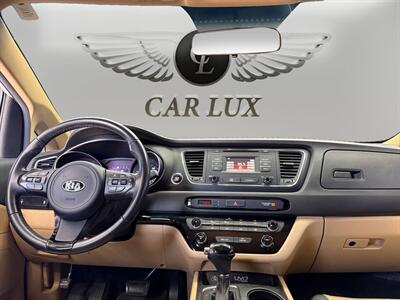 2017 Kia Sedona LX - Photo 11 - Lennox, CA 90304