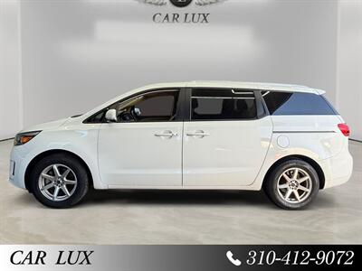 2017 Kia Sedona LX - Photo 2 - Lennox, CA 90304