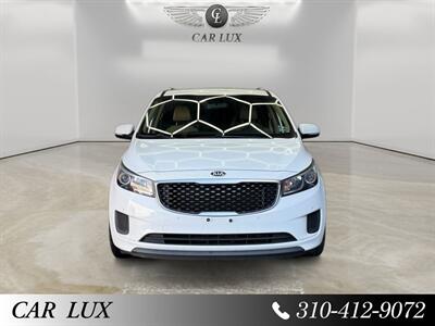 2017 Kia Sedona LX - Photo 8 - Lennox, CA 90304
