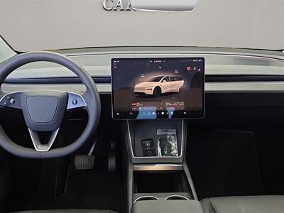 2026 Tesla Model Y Long Range   - Photo 14 - Lennox, CA 90304