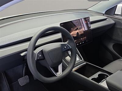 2026 Tesla Model Y Long Range   - Photo 13 - Lennox, CA 90304