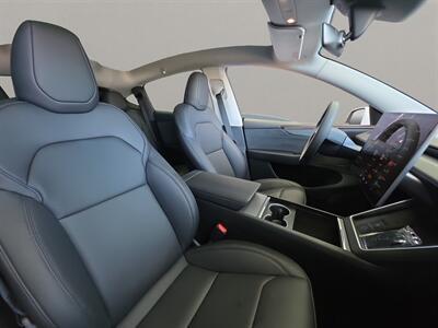 2026 Tesla Model Y Long Range   - Photo 18 - Lennox, CA 90304