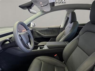 2026 Tesla Model Y Long Range   - Photo 9 - Lennox, CA 90304
