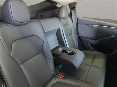 2026 Tesla Model Y Long Range   - Photo 17 - Lennox, CA 90304