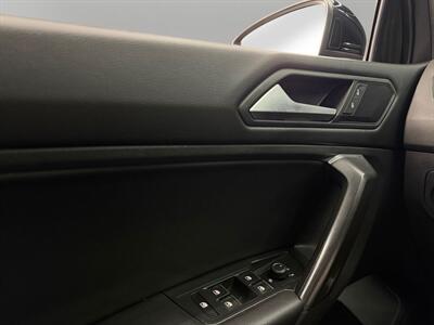 2021 Volkswagen Tiguan 2.0T SE R-Line Black   - Photo 28 - Lennox, CA 90304