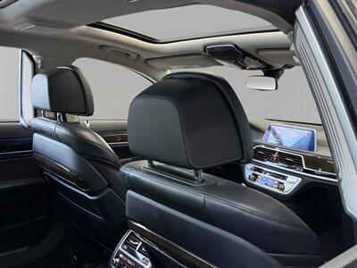 2020 BMW 740i   - Photo 19 - Lennox, CA 90304