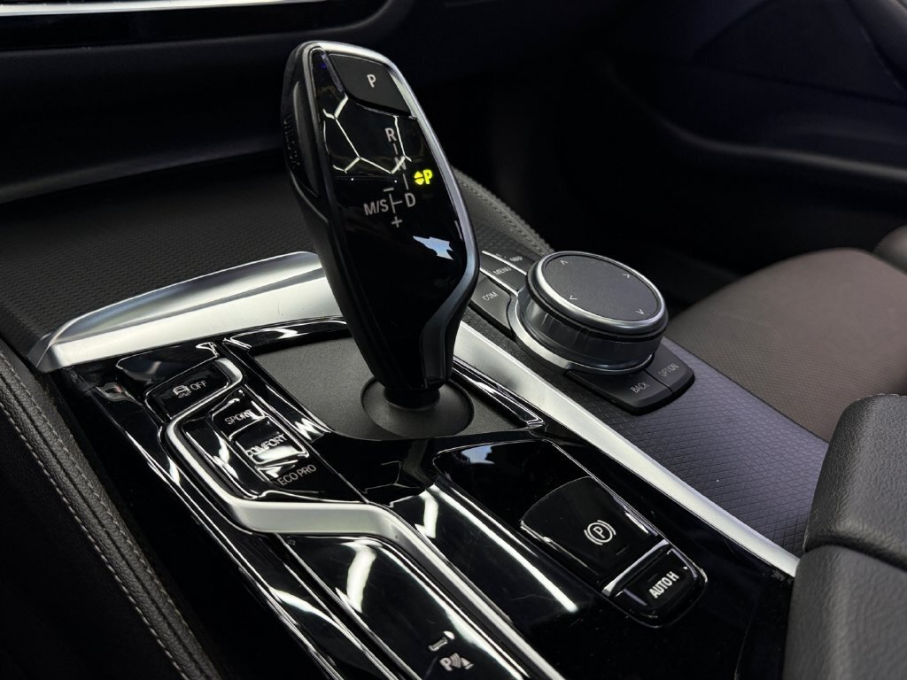 2021 BMW 540i M SPORT - Photo 23 - Lennox, CA 90304