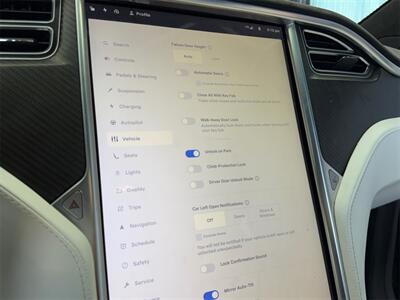 2016 Tesla Model X P90D   - Photo 21 - Lennox, CA 90304