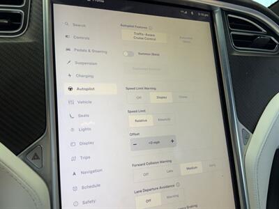 2016 Tesla Model X P90D   - Photo 22 - Lennox, CA 90304
