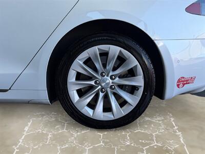 2018 Tesla Model S 75D   - Photo 14 - Lennox, CA 90304